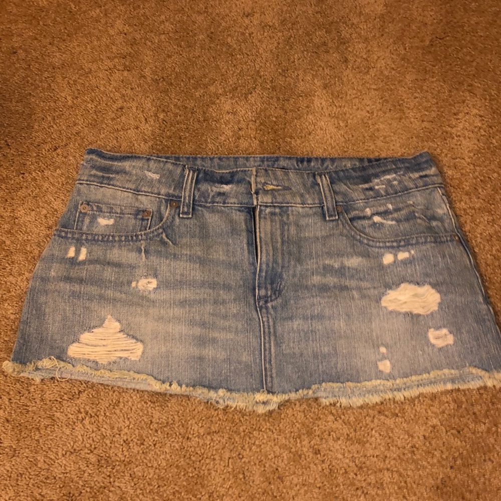 Distressed mini skirt